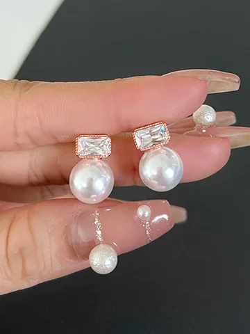プラリネパールピアス