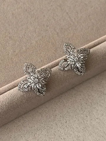 floralビジューピアス