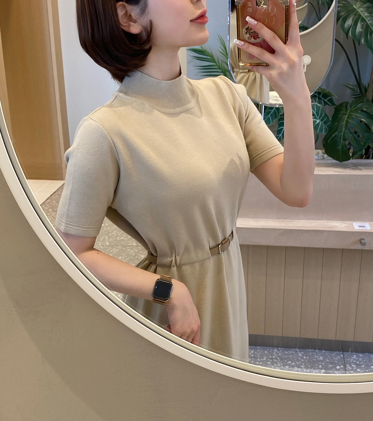  ROYAL salon ops 