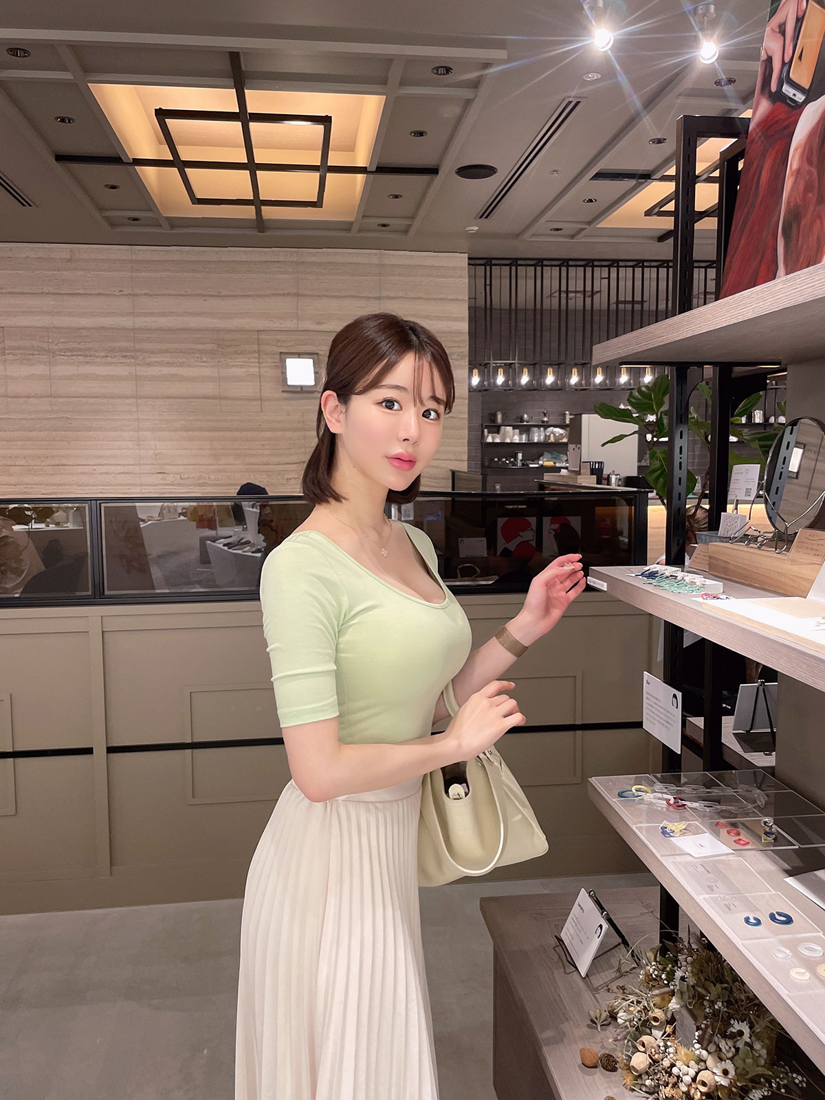  smiley neck T 顼:֥åۥ磻ȡ饤ȥȥ٥꡼ѥ顢֥롼