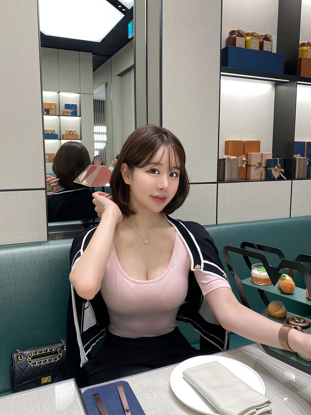  smiley neck T 顼:֥åۥ磻ȡ饤ȥȥ٥꡼ѥ顢֥롼