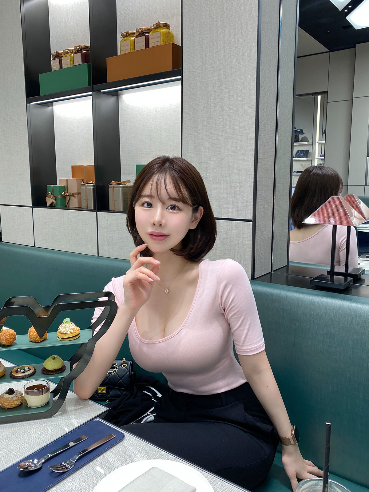  smiley neck T 顼:֥åۥ磻ȡ饤ȥȥ٥꡼ѥ顢֥롼