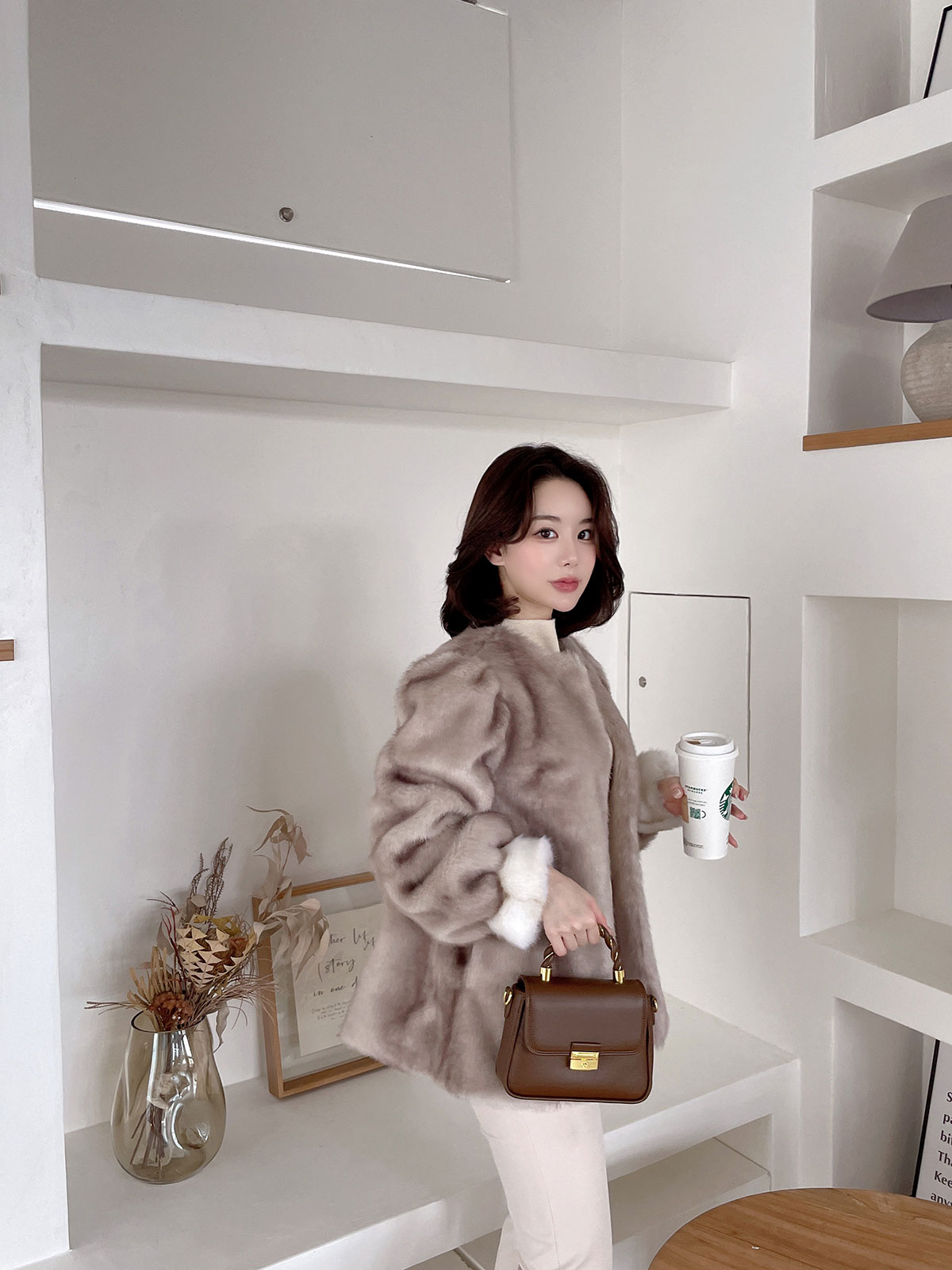  TWIST HANDLE BAG 顼: