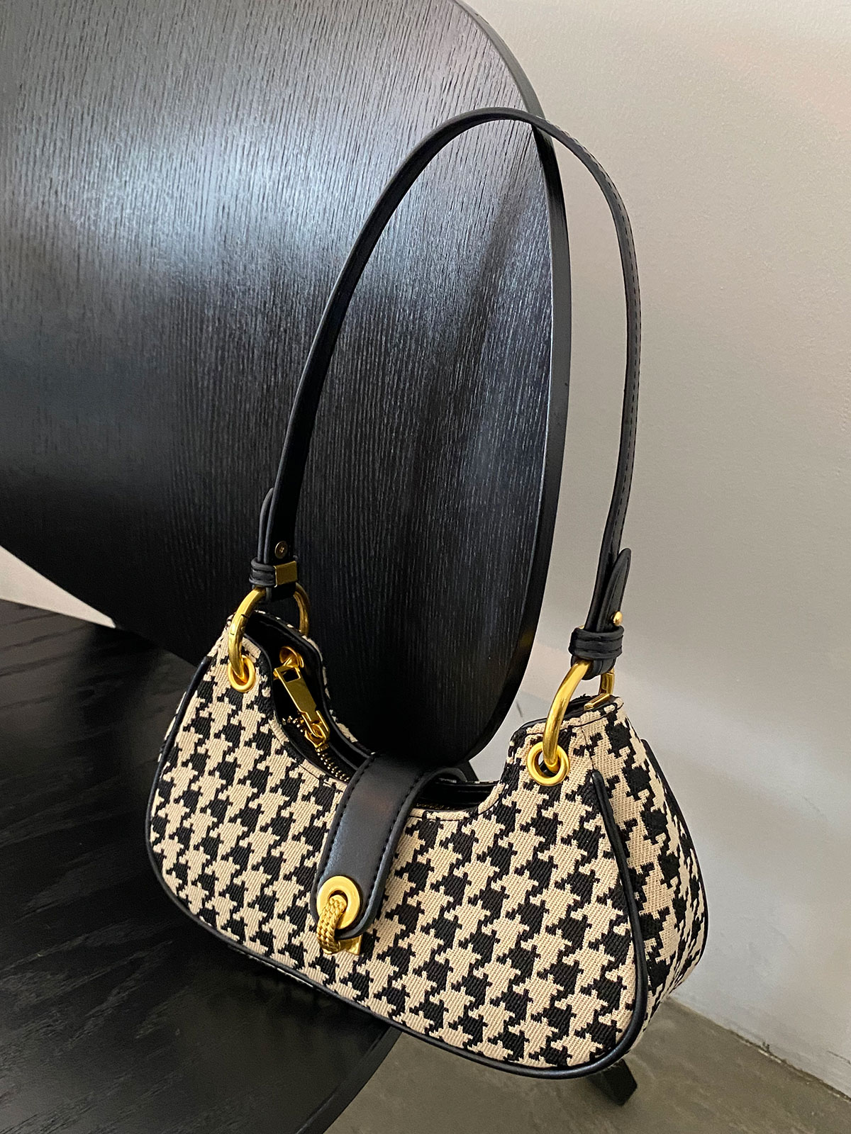  Half moon bag 顼: