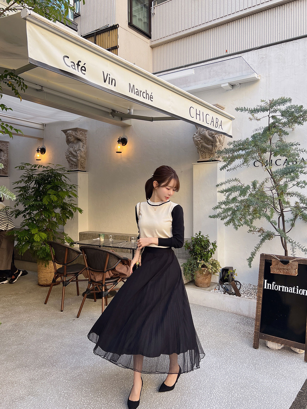 クン モノカラーブロッキングニット カラー:ブラック/アイボリー、アイボリー/ホワイト