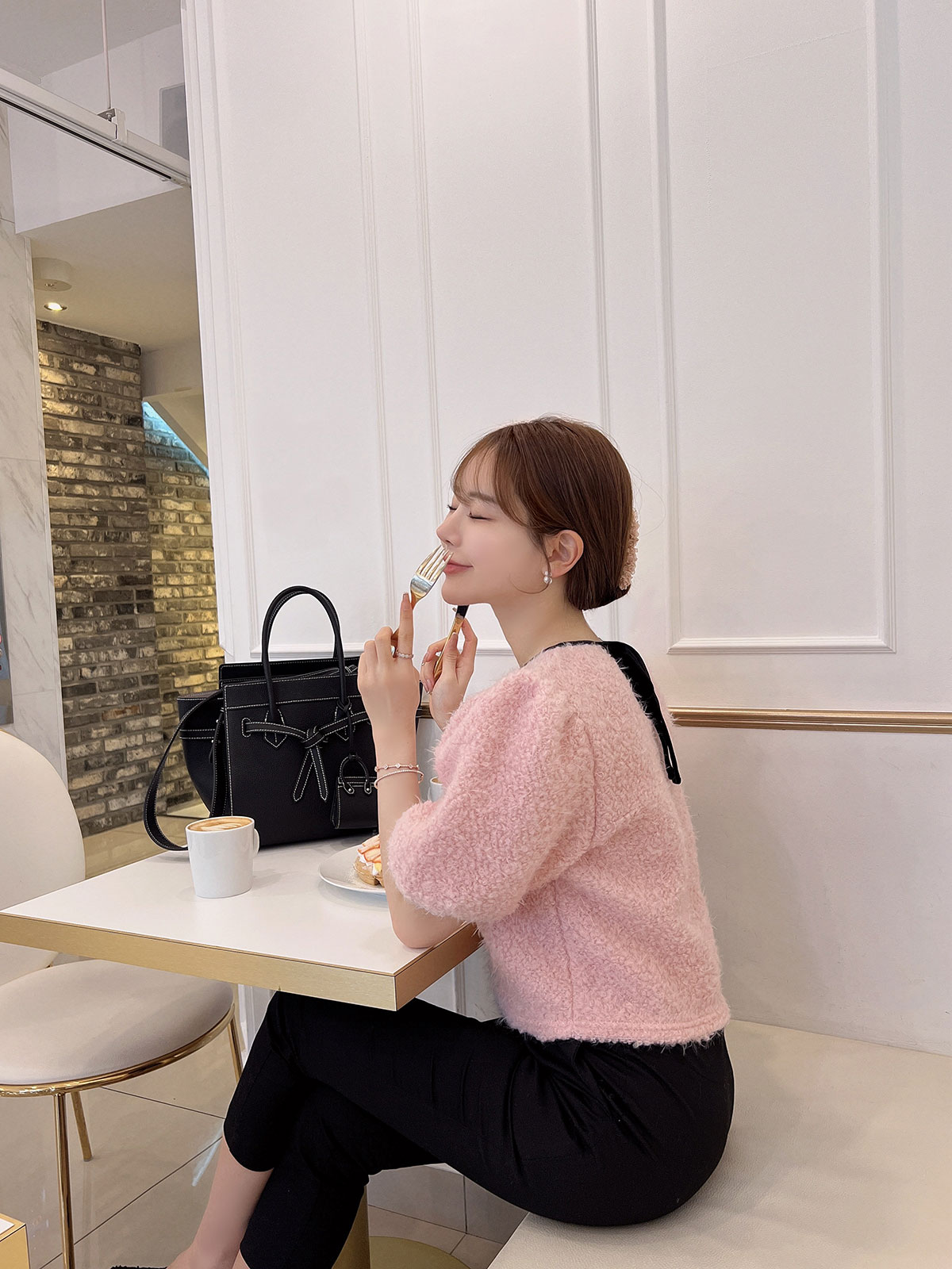 クン 羊さんカーリーknit カラー:ストロベリーミルク