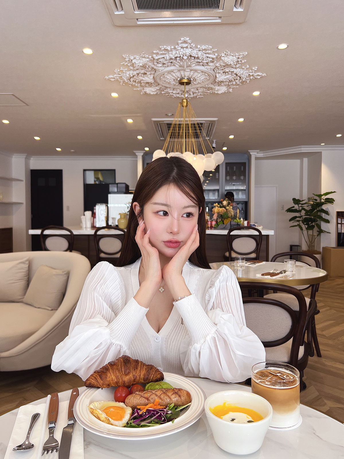 クン プリーツシフォンスリーブトップ カラー:ブラック、ホワイト、ベージュ