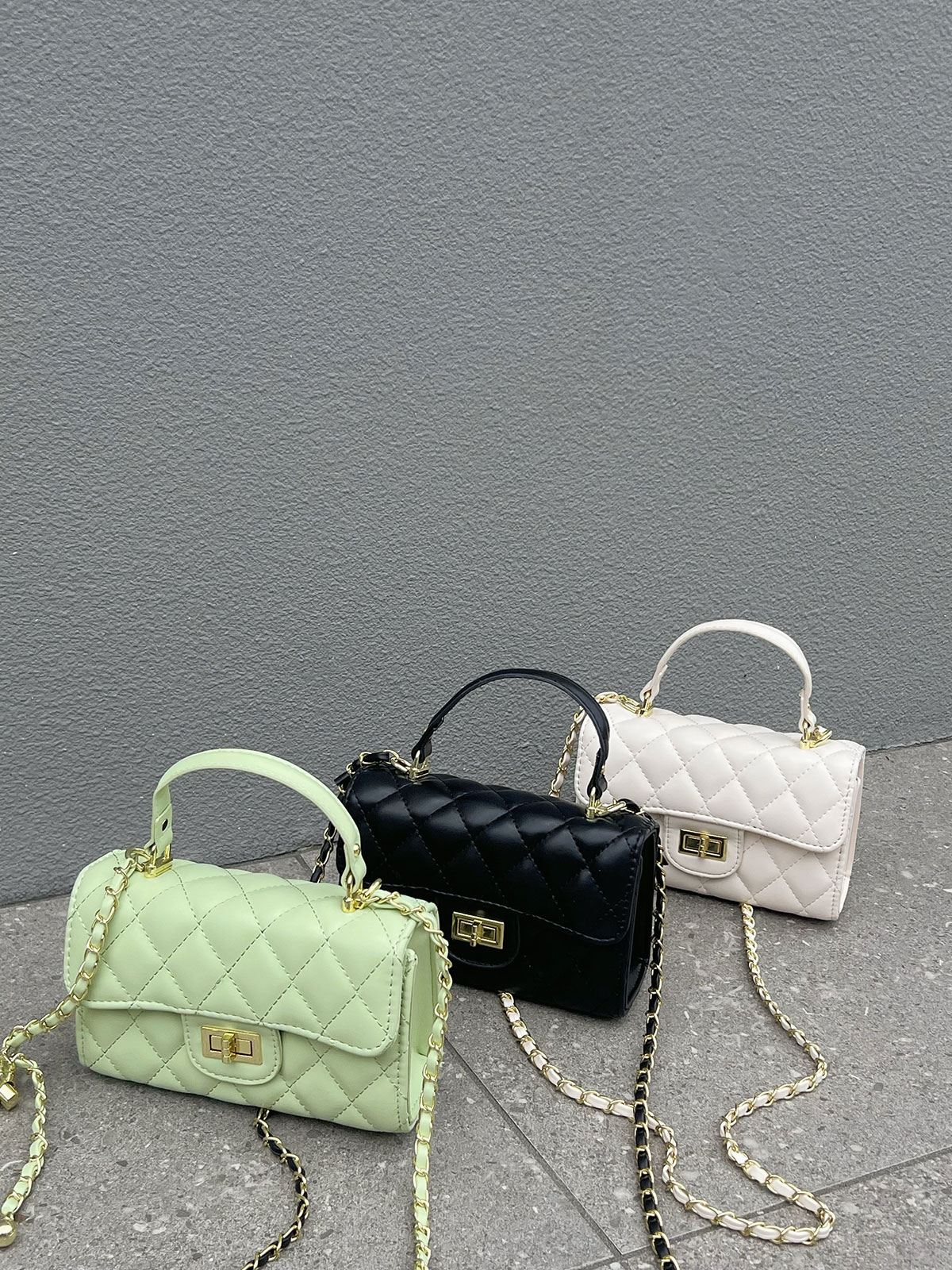 クン キルティングフラップminibag カラー: