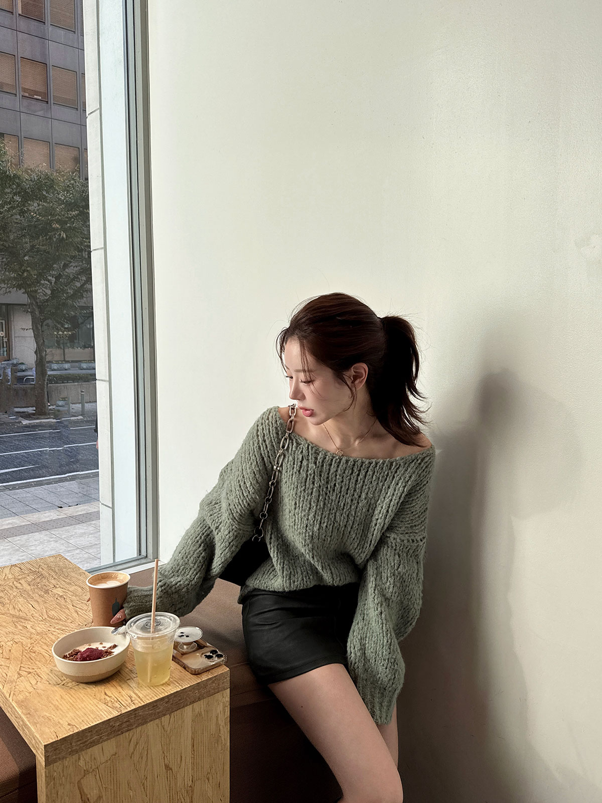 クン ざっくりwoolバトーネックknit カラー:アイボリー、ベージュ、カーキ、グレージュ