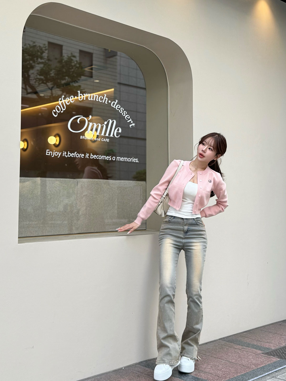 クン QGクラシッククロップドカーデ カラー:ブラック、クリームアイボリー、ベイビーピンク、ビスケットベージュ