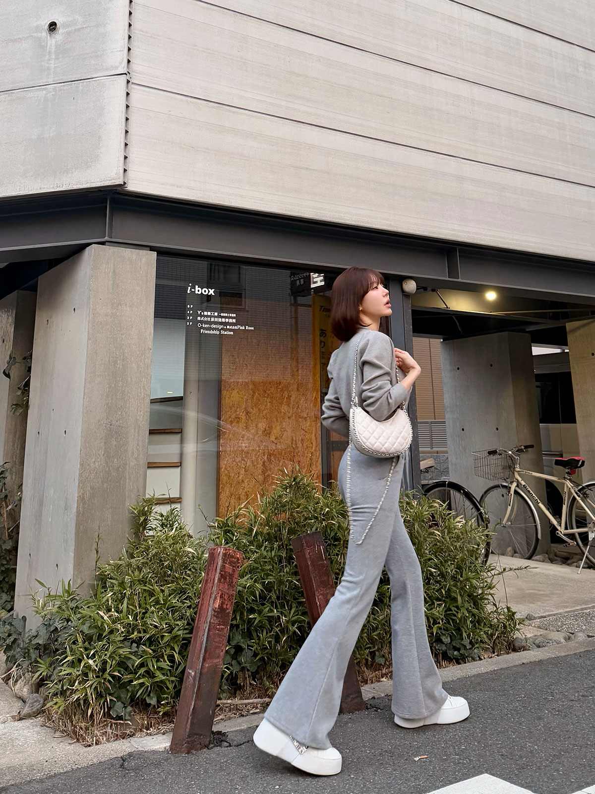 ���� QG���饷�å������åץɥ����� ���顼:�֥�å������꡼�ॢ���ܥ꡼���饤�ȥ��졼�������ƥ��ԥ󥯡��ӥ����åȥ١�����