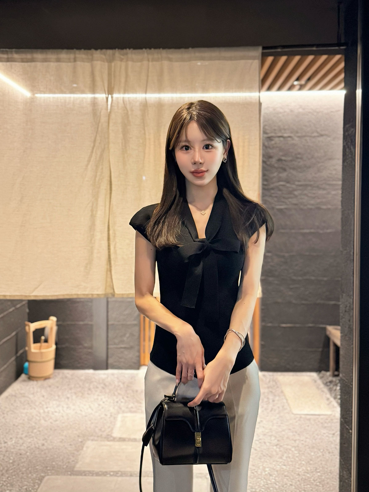 クン GOODLADYボウタイtop カラー:ブラック、アイボリー、ライトグレー、スカイブルー