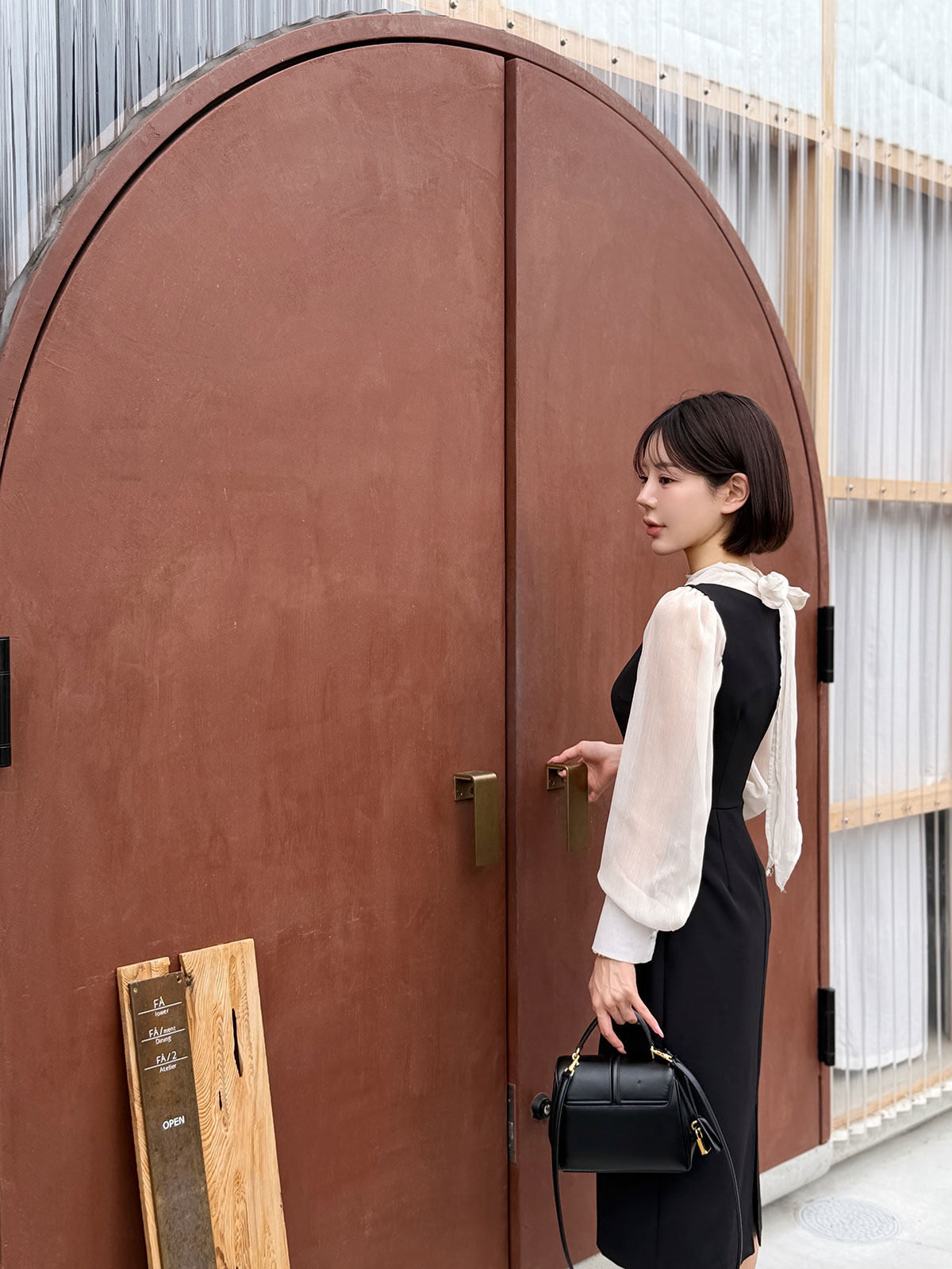 クン pencilスリムタックops カラー:ブラック、アイボリー