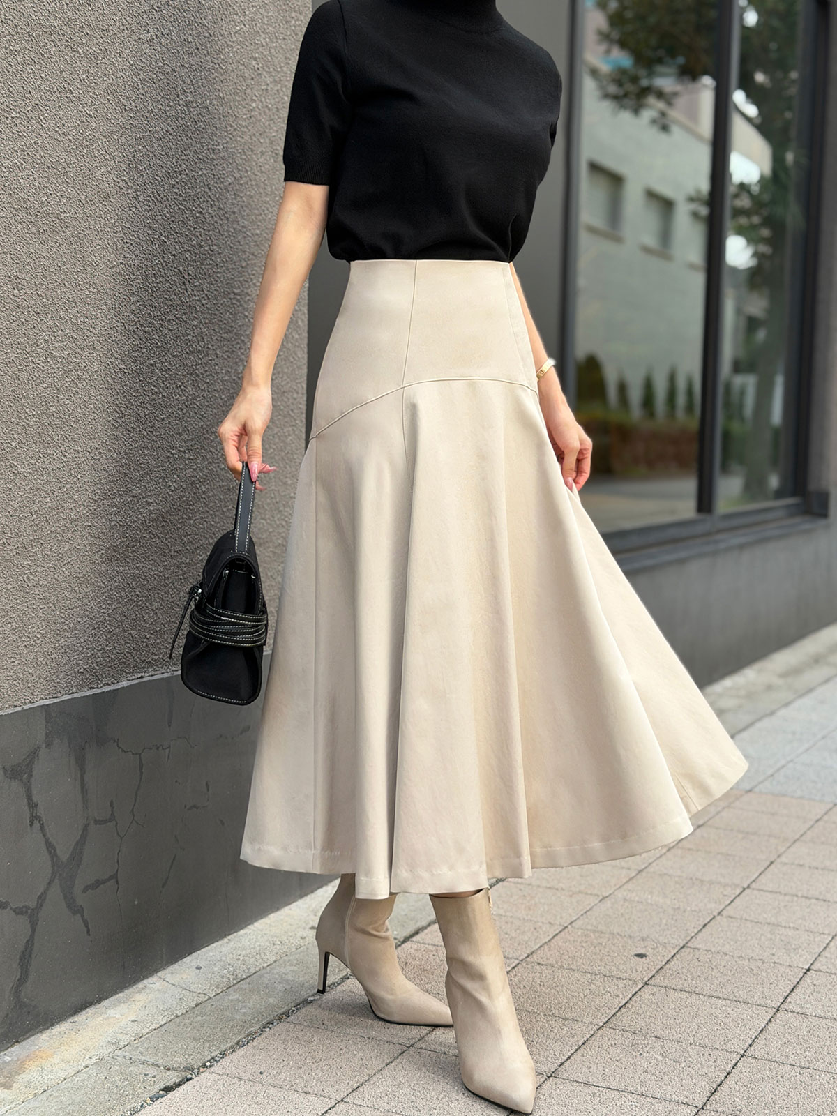 クン スキニーポインテッドトゥショートブーツ カラー:レザーブラック、マットベージュ、マットブラック