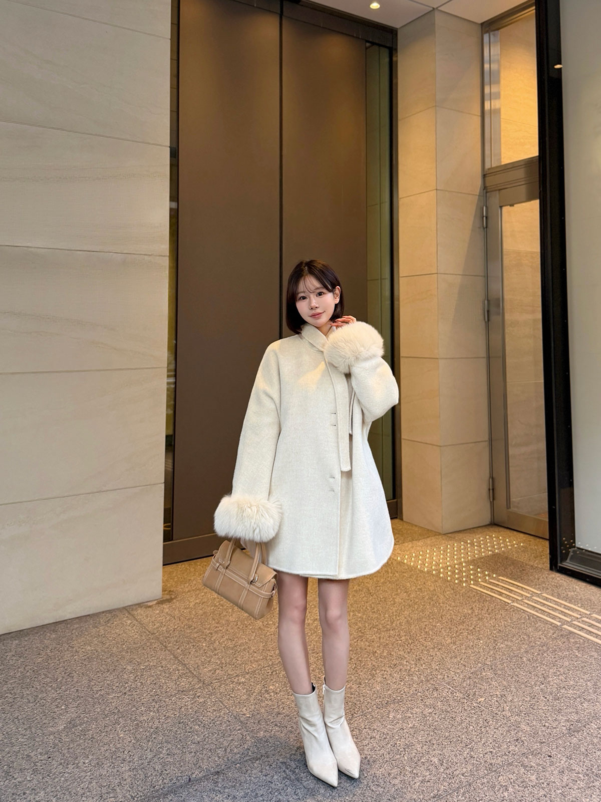 クン スキニーポインテッドトゥショートブーツ カラー:レザーブラック、マットベージュ、マットブラック