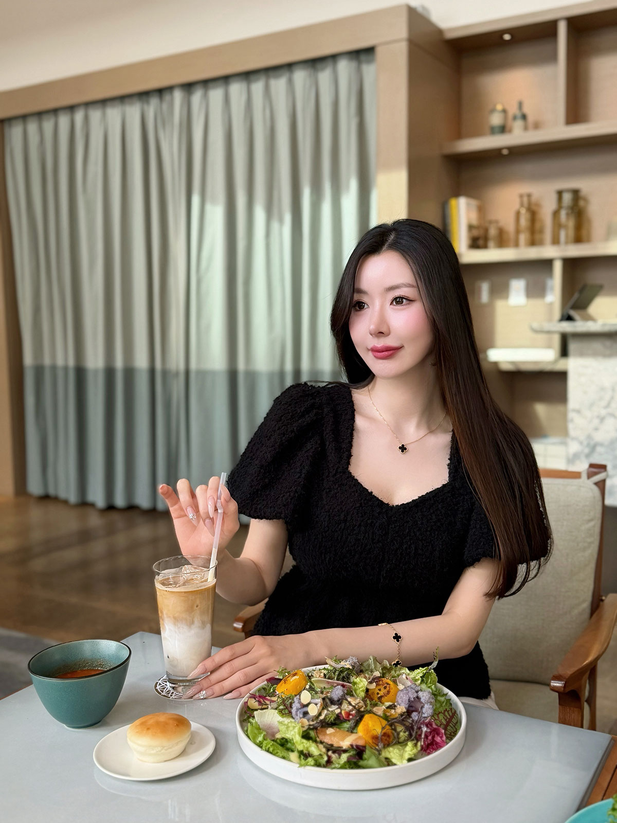 ���� poodle�Х롼��top ���顼:�֥�å��ס��ɥ롢�ۥ磻�ȥס��ɥ�