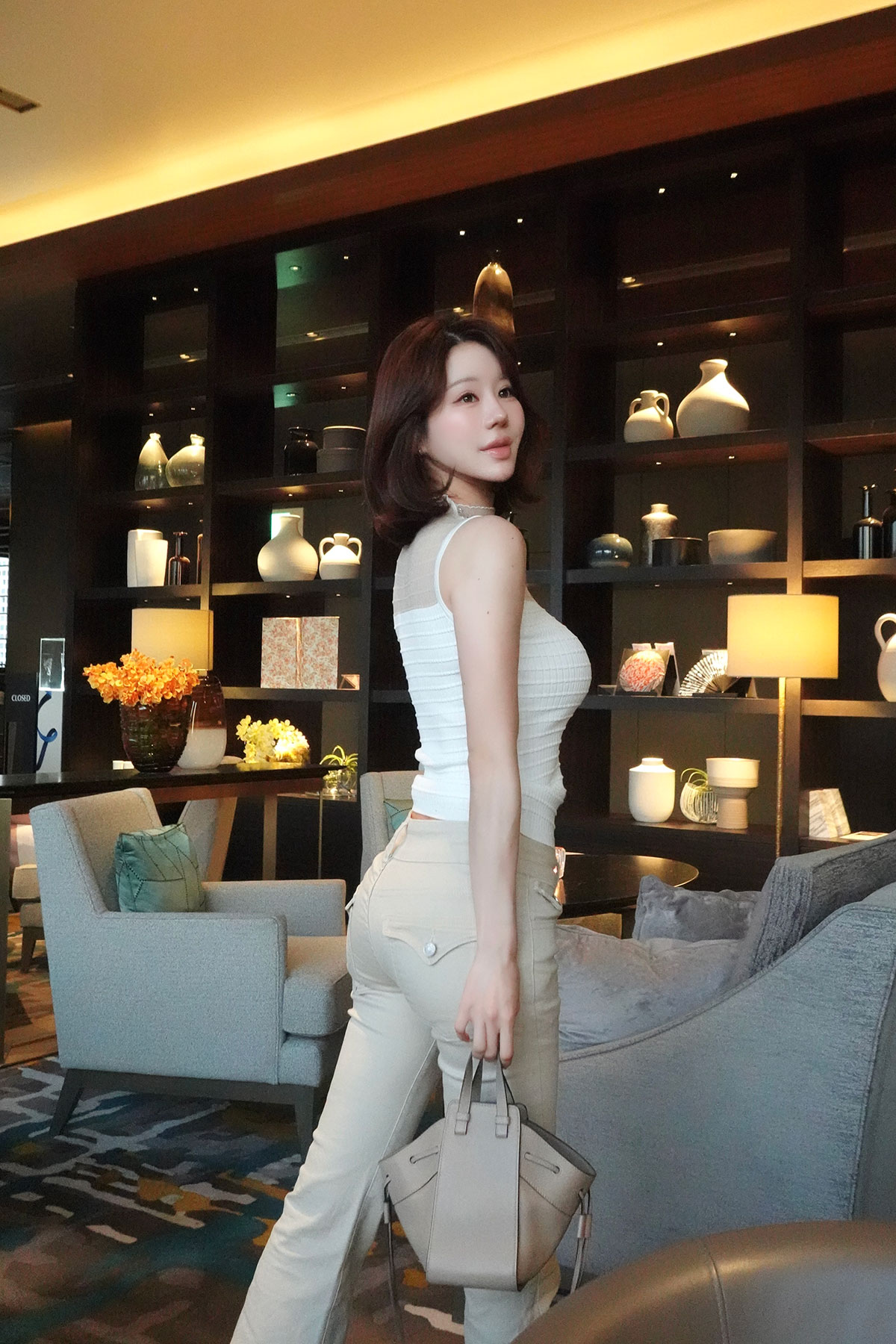 ���� Glint�������ӥ��塼top ���顼:�֥�å����ۥ磻�ȡ��饤�ȥԥ�