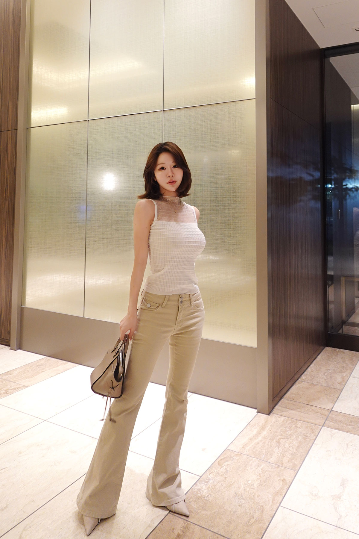 ���� Glint�������ӥ��塼top ���顼:�֥�å����ۥ磻�ȡ��饤�ȥԥ�