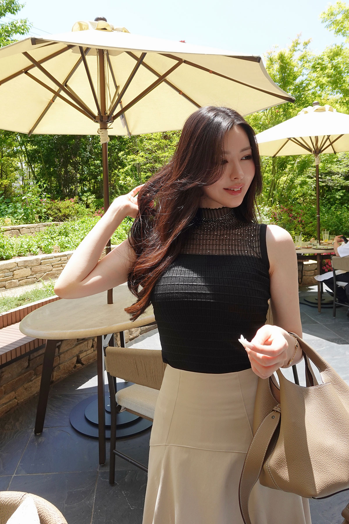���� Glint�������ӥ��塼top ���顼:�֥�å����ۥ磻�ȡ��饤�ȥԥ�