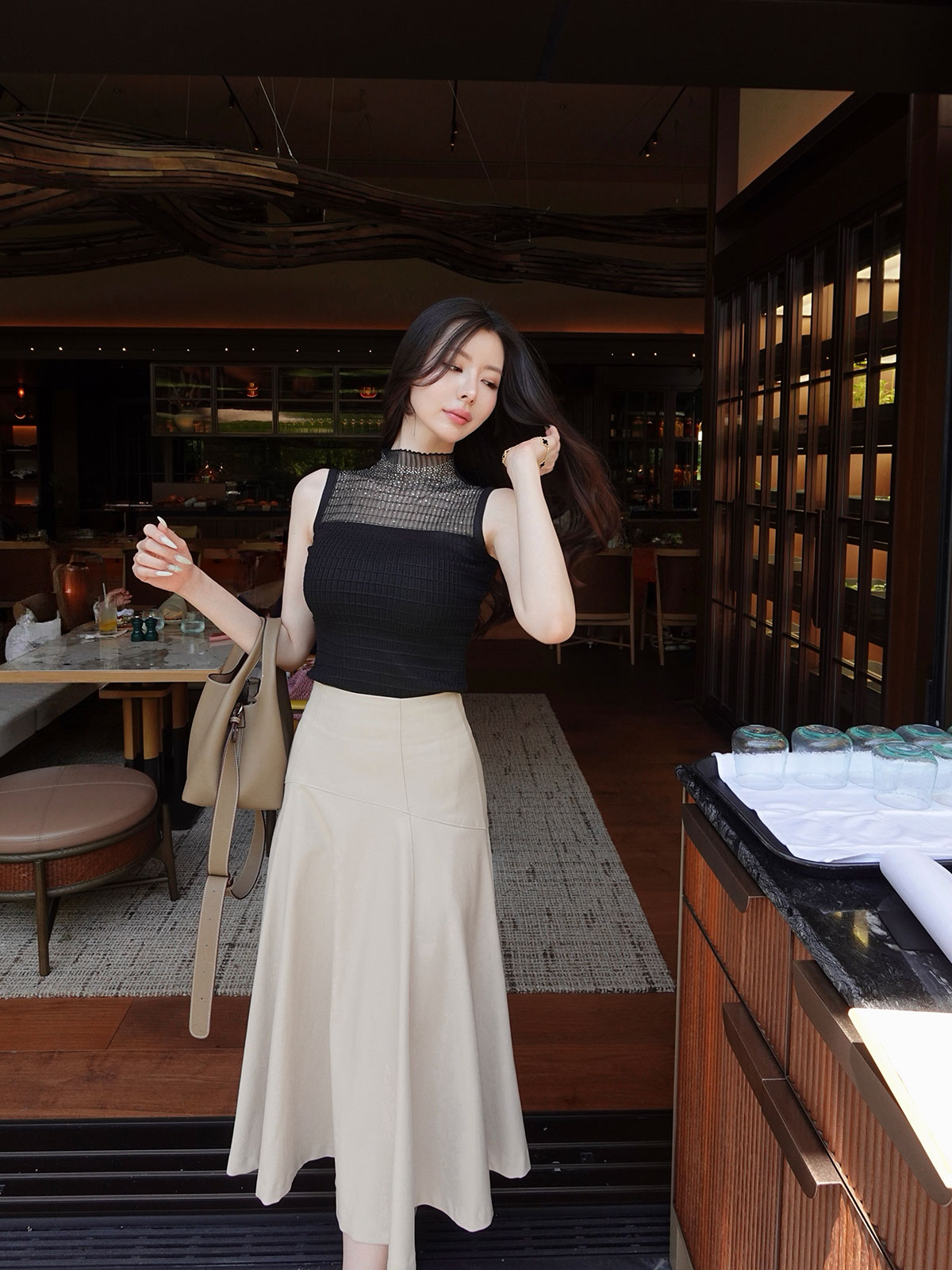 ���� Glint�������ӥ��塼top ���顼:�֥�å����ۥ磻�ȡ��饤�ȥԥ�