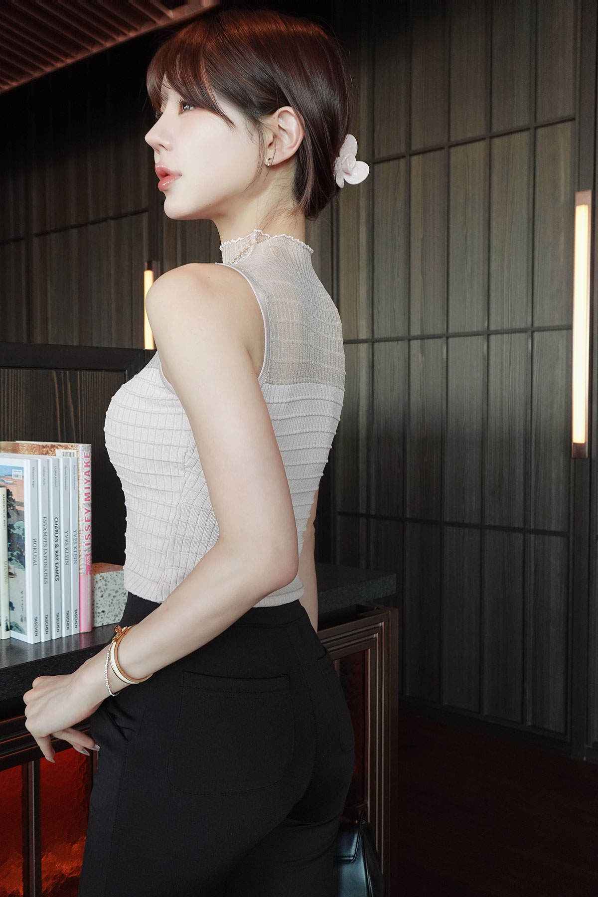 ���� Glint�������ӥ��塼top ���顼:�֥�å����ۥ磻�ȡ��饤�ȥԥ�