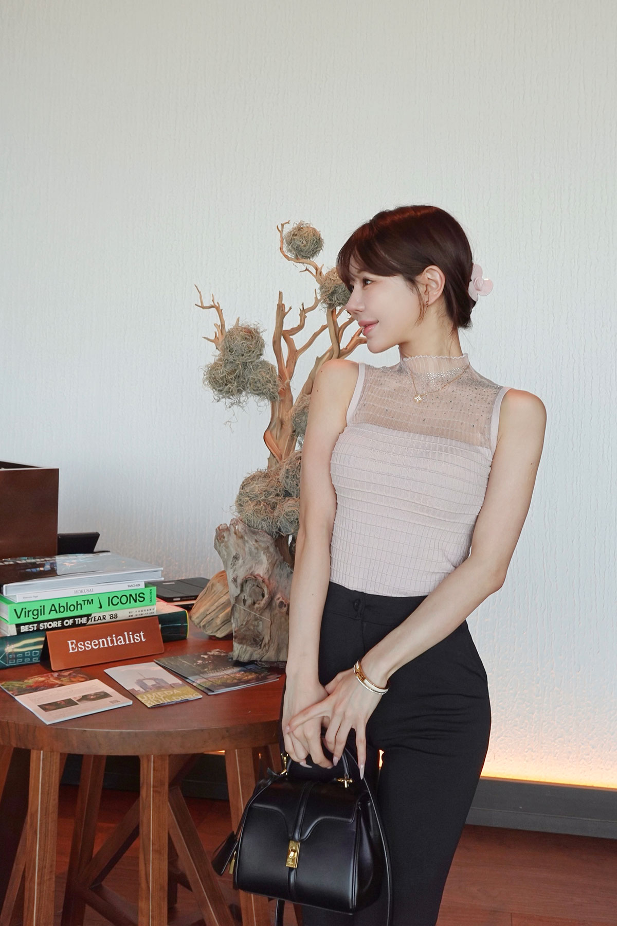 ���� Glint�������ӥ��塼top ���顼:�֥�å����ۥ磻�ȡ��饤�ȥԥ�