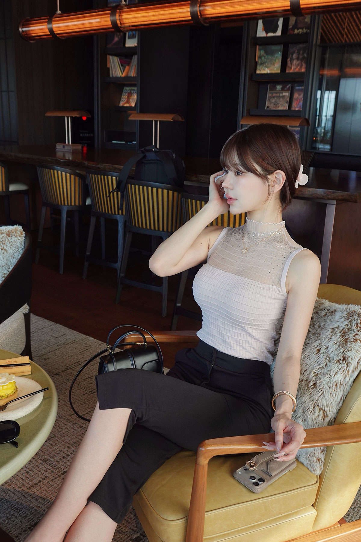 ���� Glint�������ӥ��塼top ���顼:�֥�å����ۥ磻�ȡ��饤�ȥԥ�