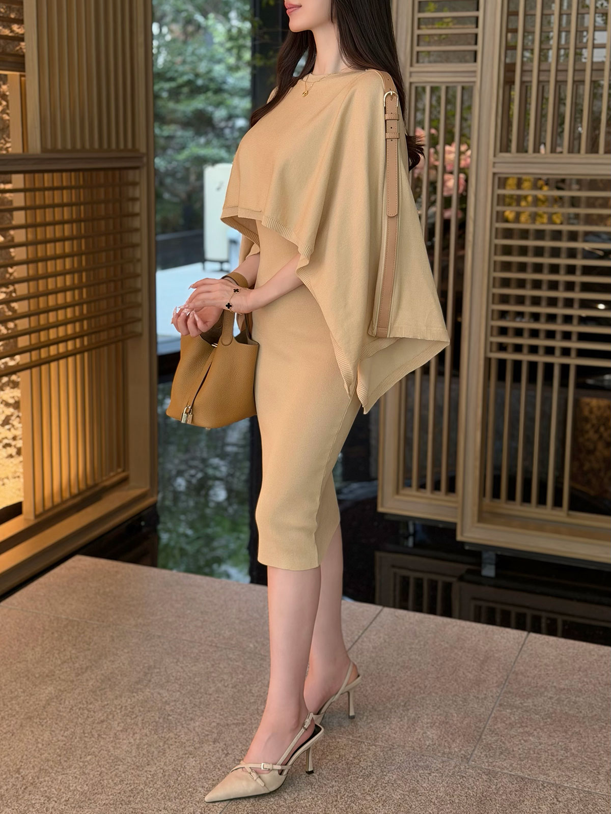 ���� Etoffe Belt Cape ops ���顼:�֥�å����饤�ȥ١�����