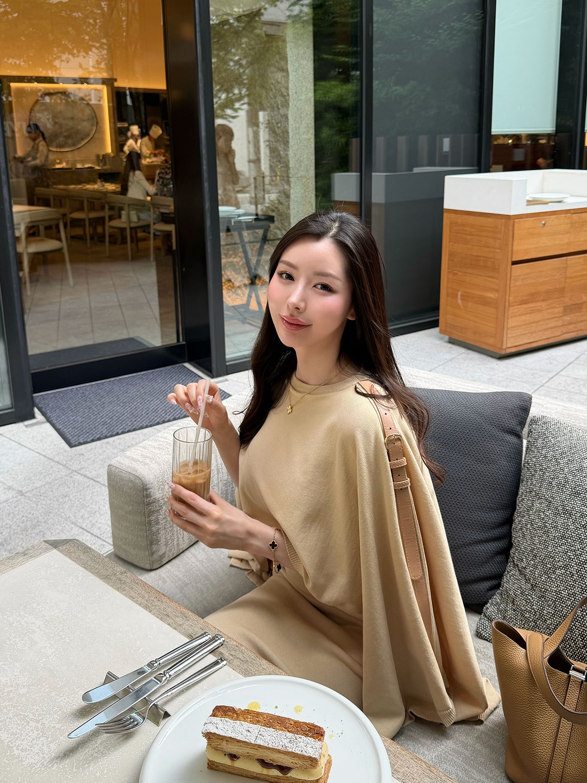 ���� Etoffe Belt Cape ops ���顼:�֥�å����饤�ȥ١�����