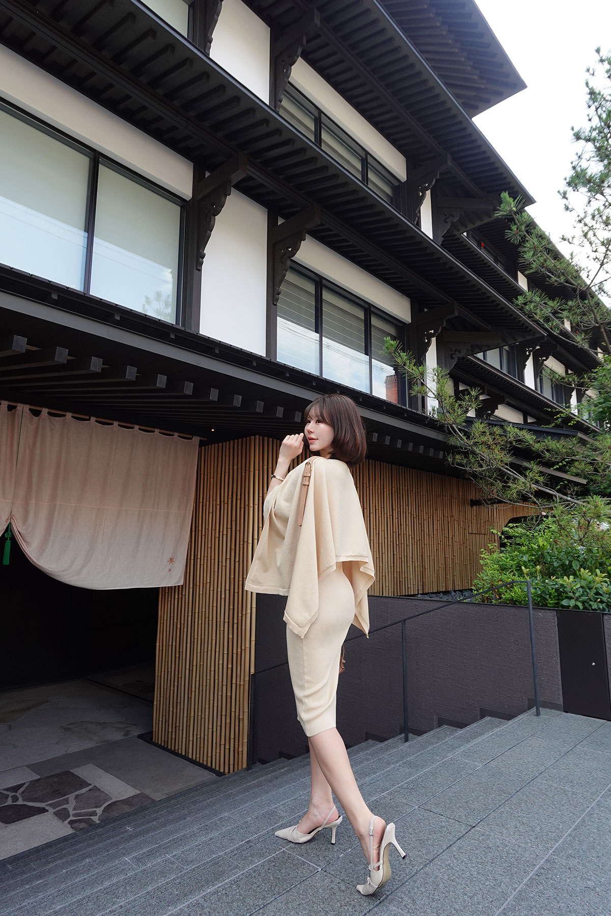 ���� Etoffe Belt Cape ops ���顼:�֥�å����饤�ȥ١�����