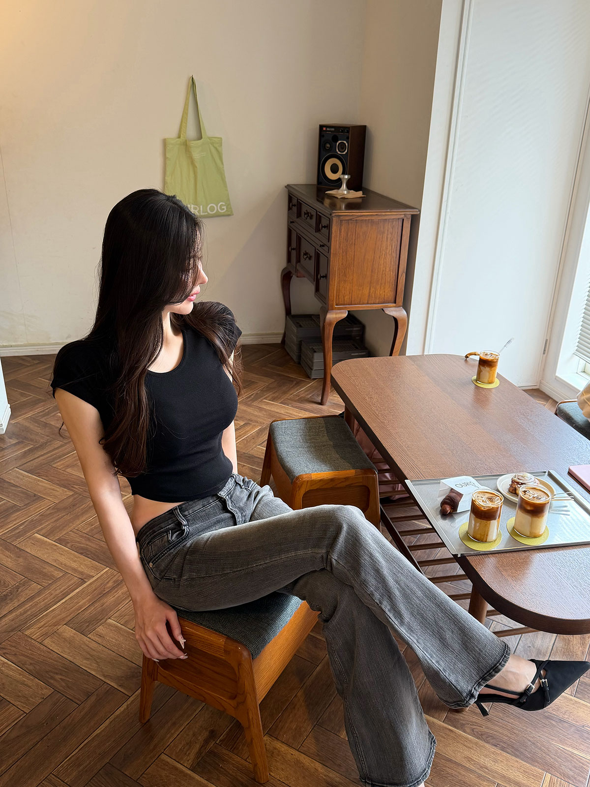���� �饦��ɥإ८�㥶�������T ���顼:�֥�å����ۥ磻�ȡ����졼